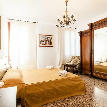 Daire Prince Apartments