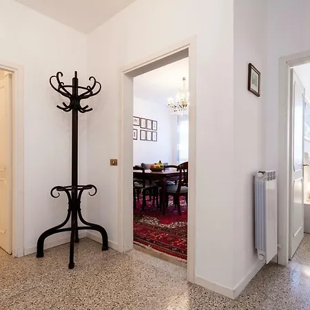 Daire Prince Apartments