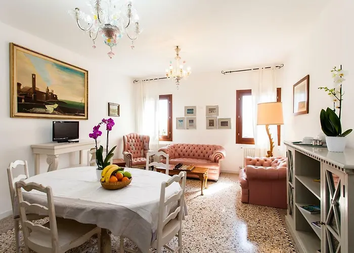 Daire Prince Apartments