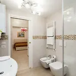 Prince Apartments 아파트 *
