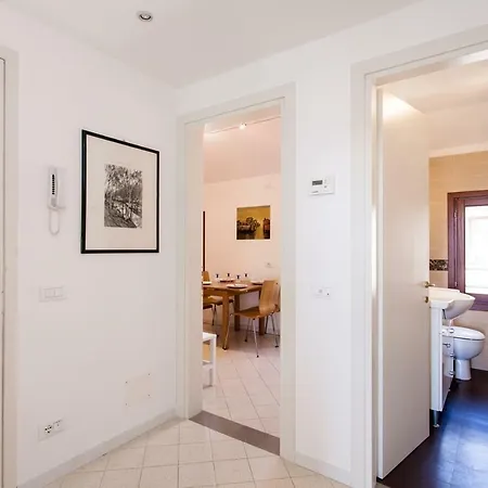 Prince Apartments *