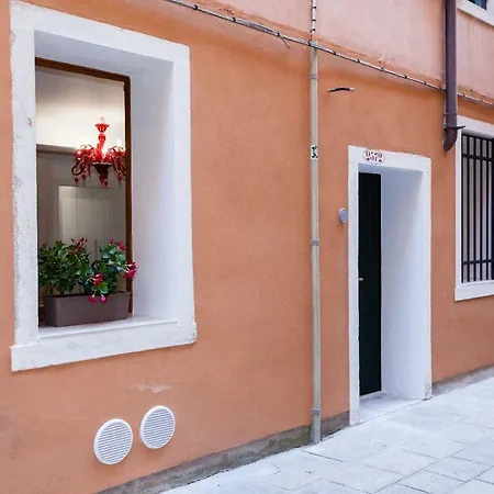 Prince Apartments *